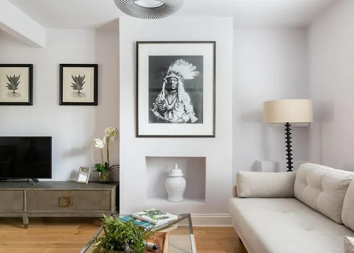 The Chelsea Cottage By Hok Living